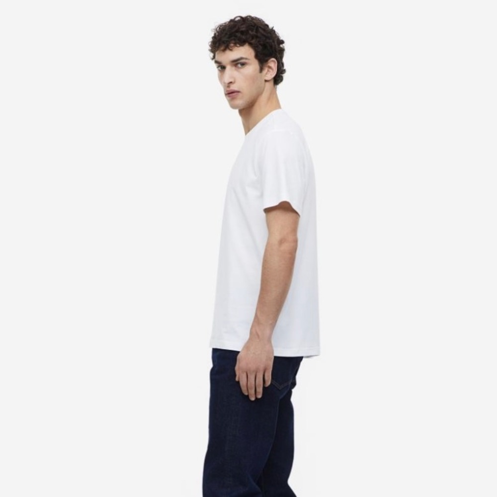 H&M men’s fitted T-shirts NWT package of 3.